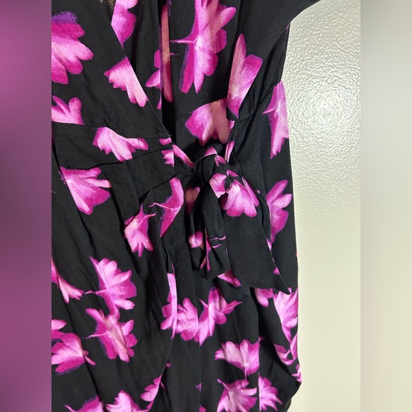 NWT Ava & Viv Woman Wrap Dress Black With Fusica Purple/Pink Floral Size XXL - Picture 6 of 13